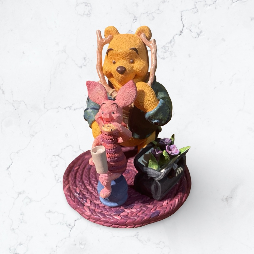 Disney Simply Pooh Smells and Cookies Best Sort‎ of Medicine Figurine kid core